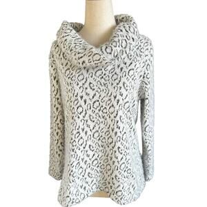 Once Again White & Black Animal Print Turtleneck Sweater Women Small | 33-22